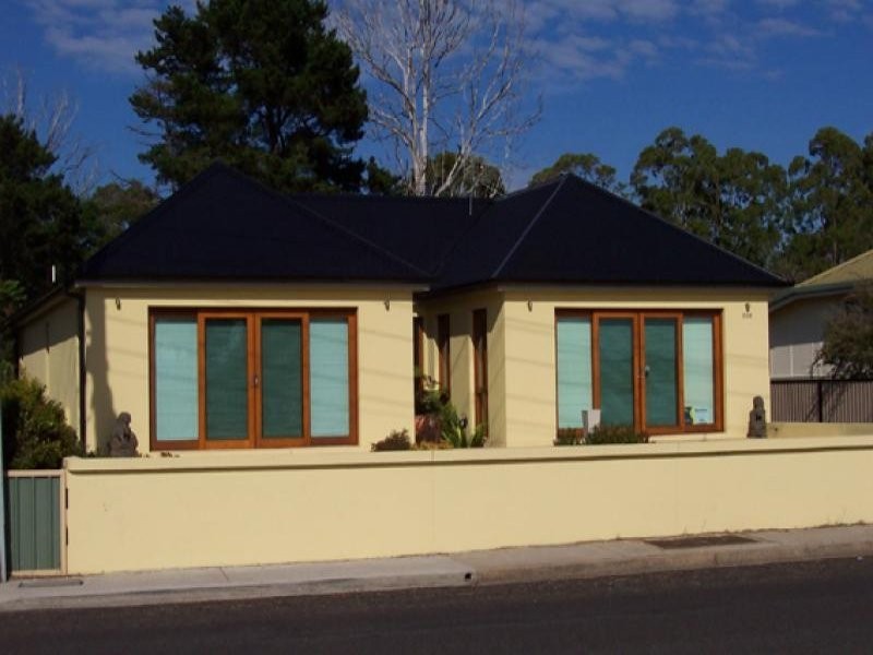 398 Beach Road, Batehaven NSW 2536