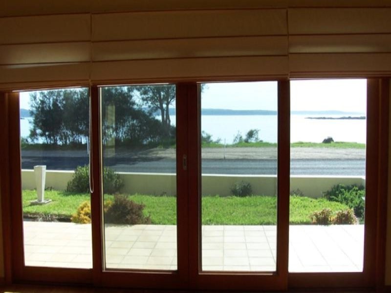 398 Beach Road, Batehaven NSW 2536