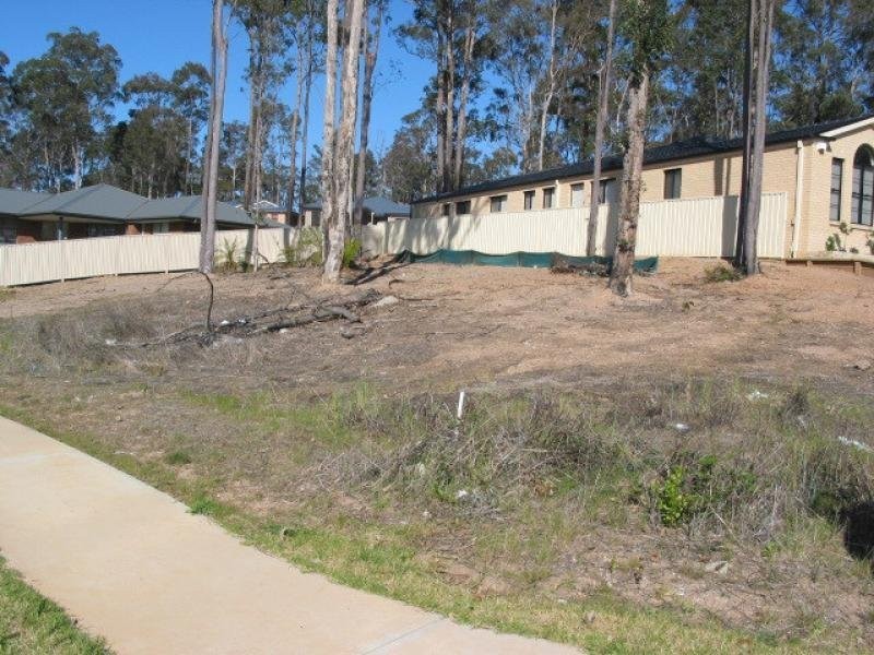 1 Dampier Place, Sunshine Bay NSW 2536