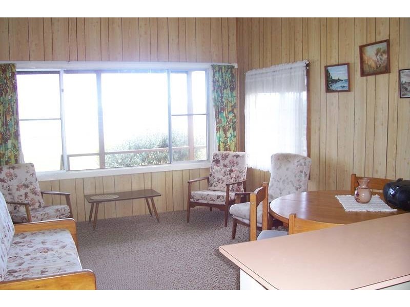 10 Bay Road, Long Beach NSW 2536