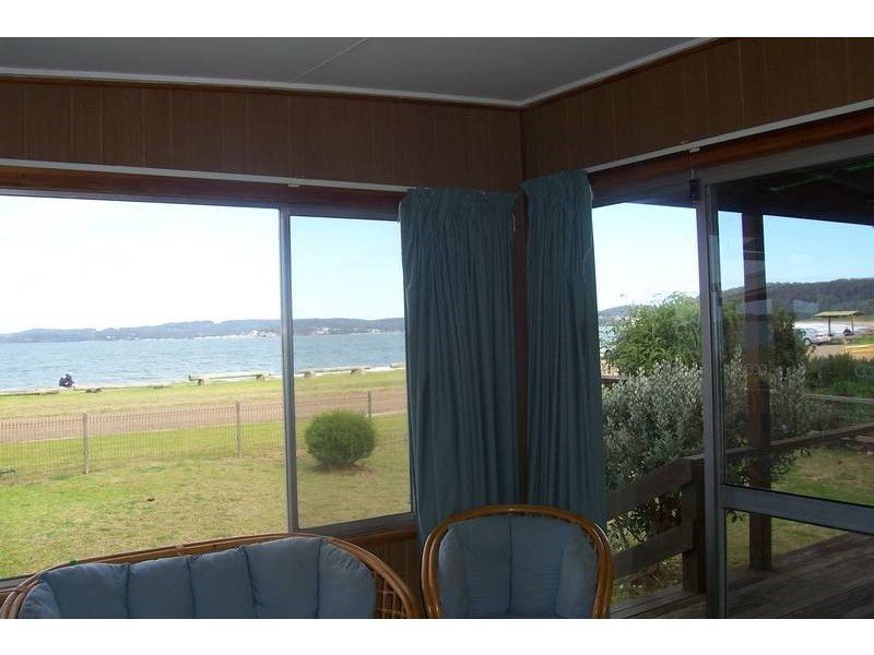 10 Bay Road, Long Beach NSW 2536