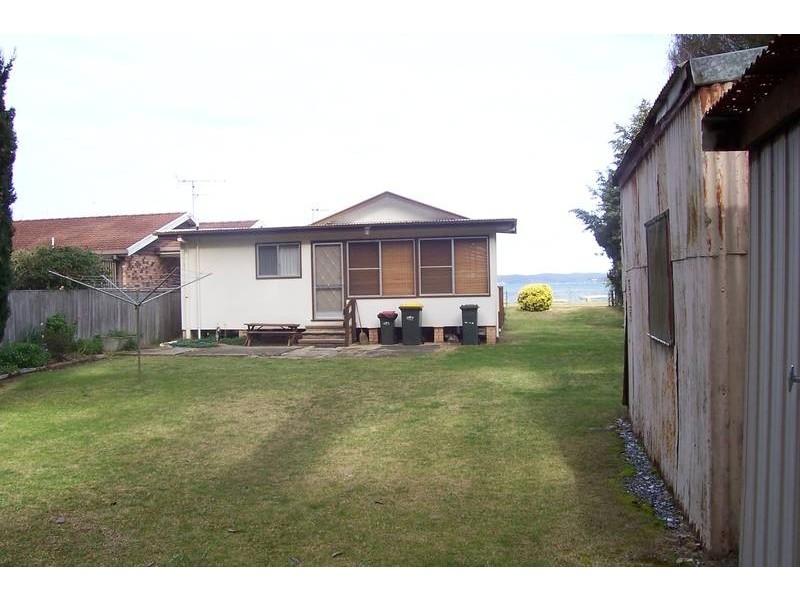 10 Bay Road, Long Beach NSW 2536
