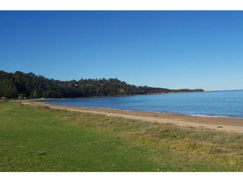 10 Bay Road, Long Beach NSW 2536
