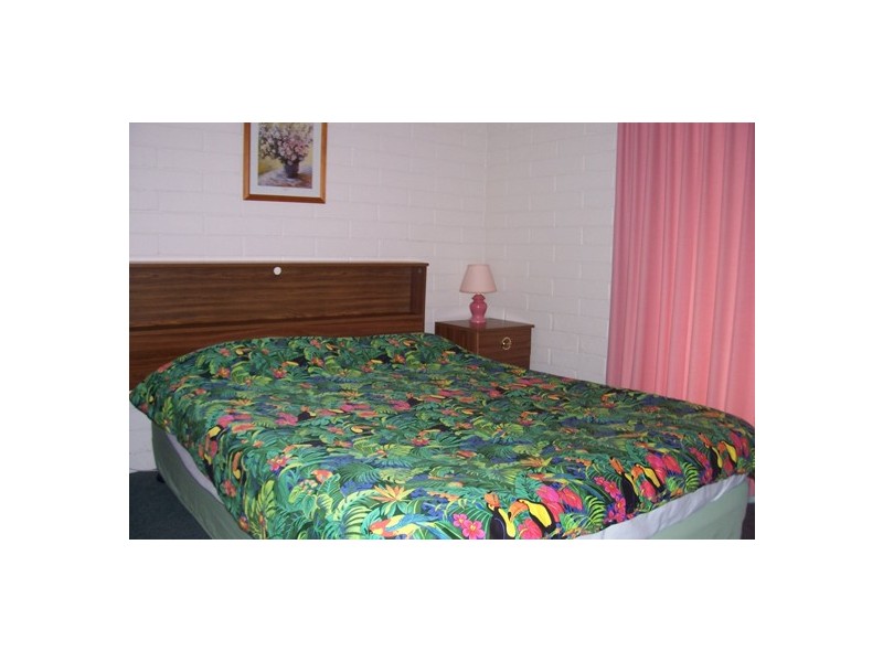 3/2 Matthew Parade, Batehaven NSW 2536