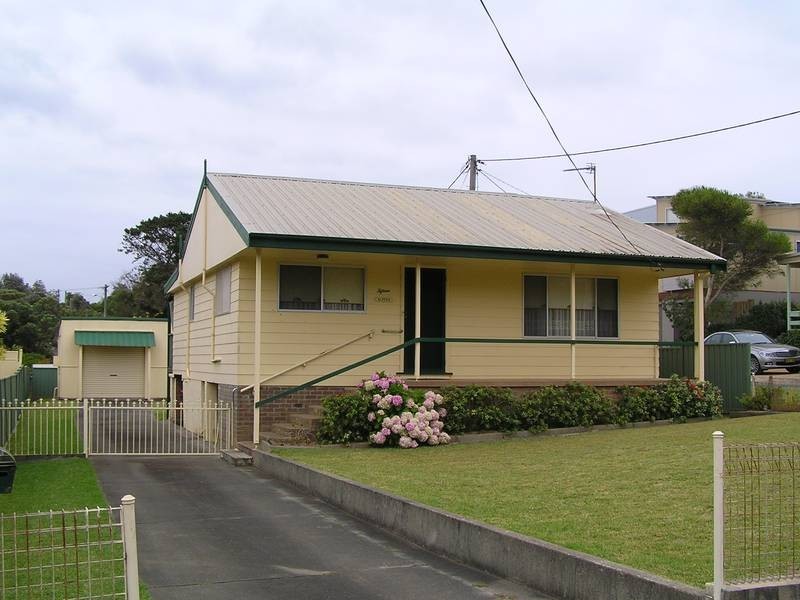 15 Palm Way, Culburra Beach NSW 2540