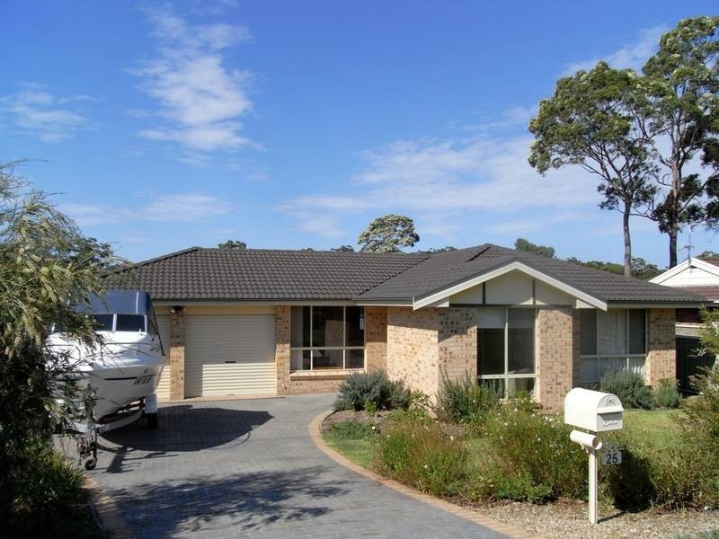 25 Carson Crescent, Callala Bay NSW 2540