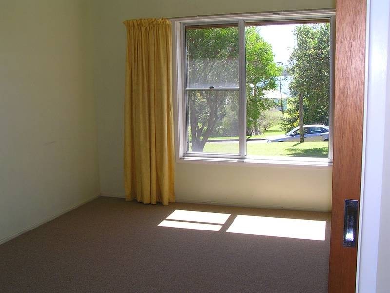36 Orama Crescent, Orient Point NSW 2540