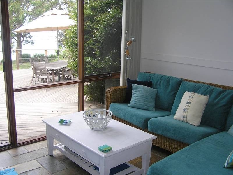 24 Boorawine Terrace, Callala Bay NSW 2540