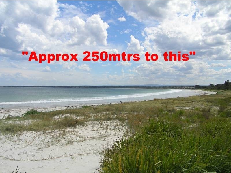 25 Sandlewood Cove, Callala Beach NSW 2540
