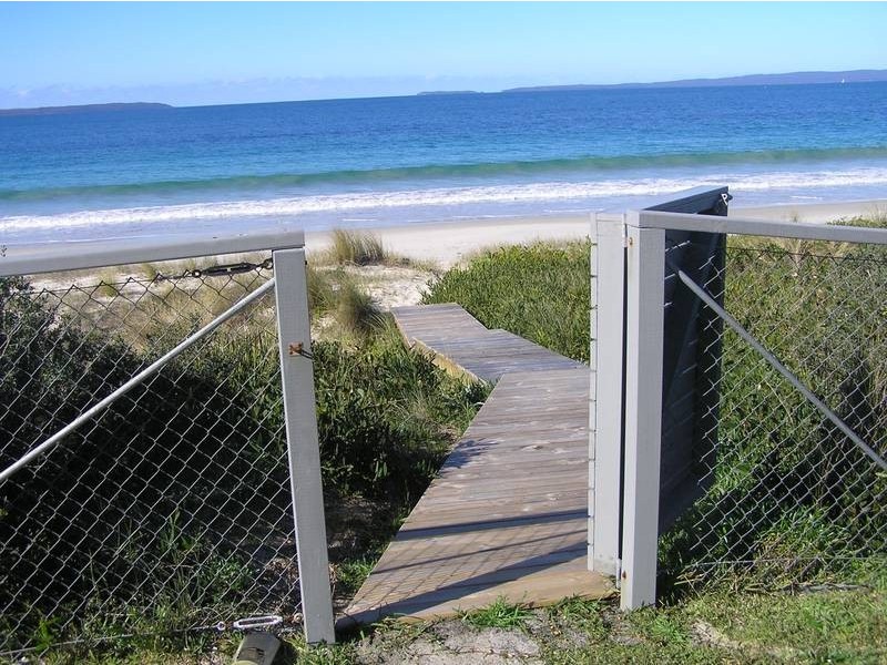 19 Quay Road, Callala Beach NSW 2540