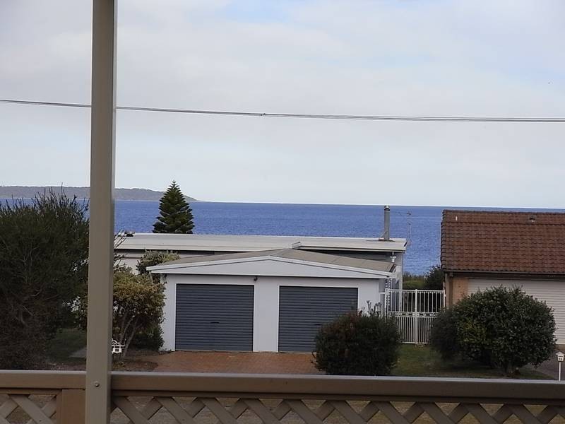 4 Sir Henry Crescent, Callala Beach NSW 2540