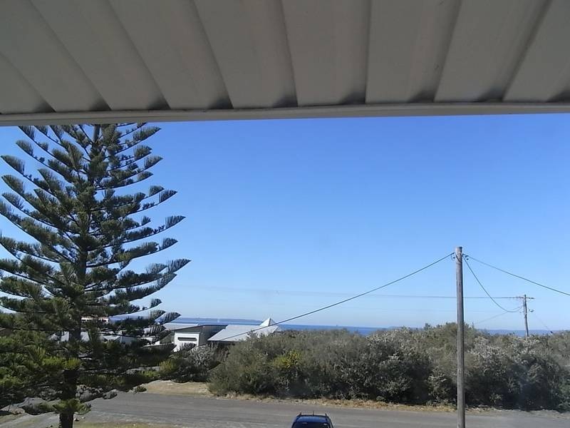 10 Quay Road, Callala Beach NSW 2540