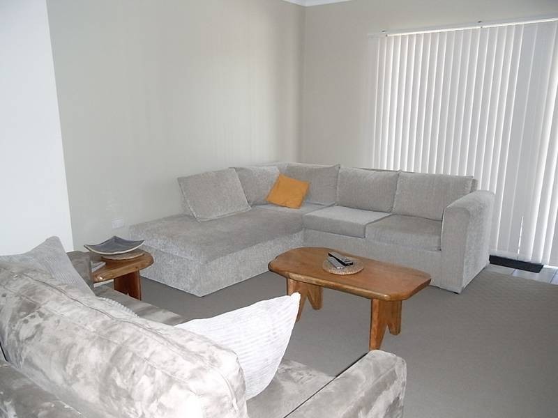 10 Quay Road, Callala Beach NSW 2540