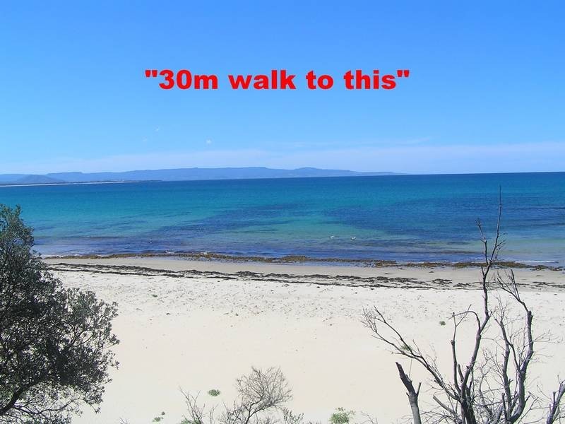 4 Warrain Crescent, Currarong NSW 2540