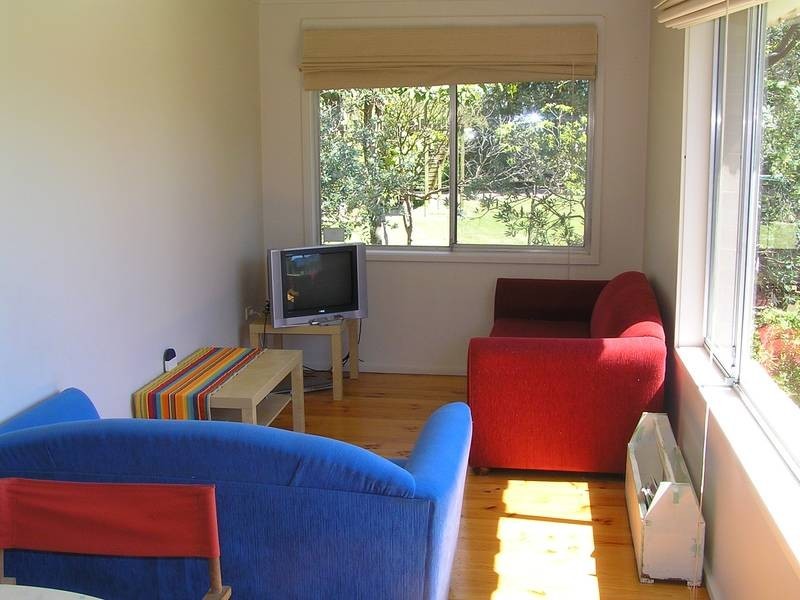 10 Farrant Avenue, Culburra Beach NSW 2540