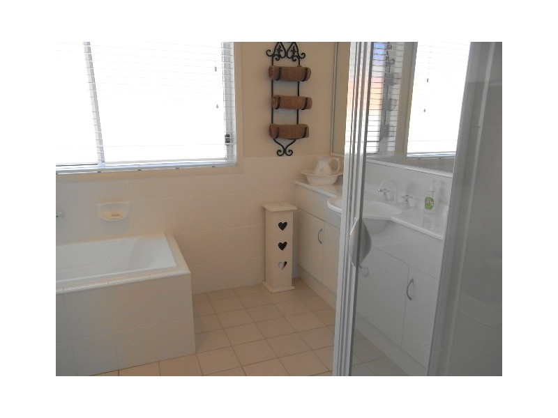 11 Barden Close, Callala Bay NSW 2540