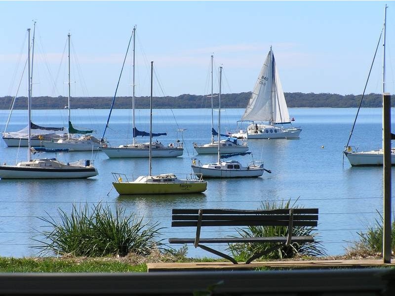 18 Boorawine Terrace, Callala Bay NSW 2540