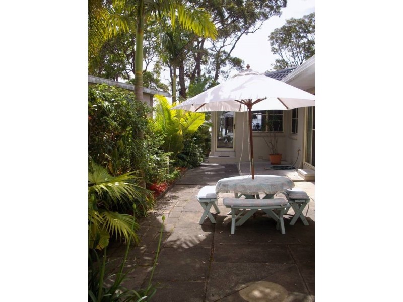 18 Boorawine Terrace, Callala Bay NSW 2540