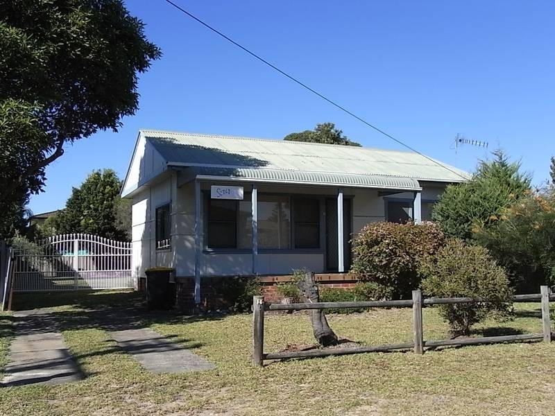 11 Lennox Road, Callala Beach NSW 2540