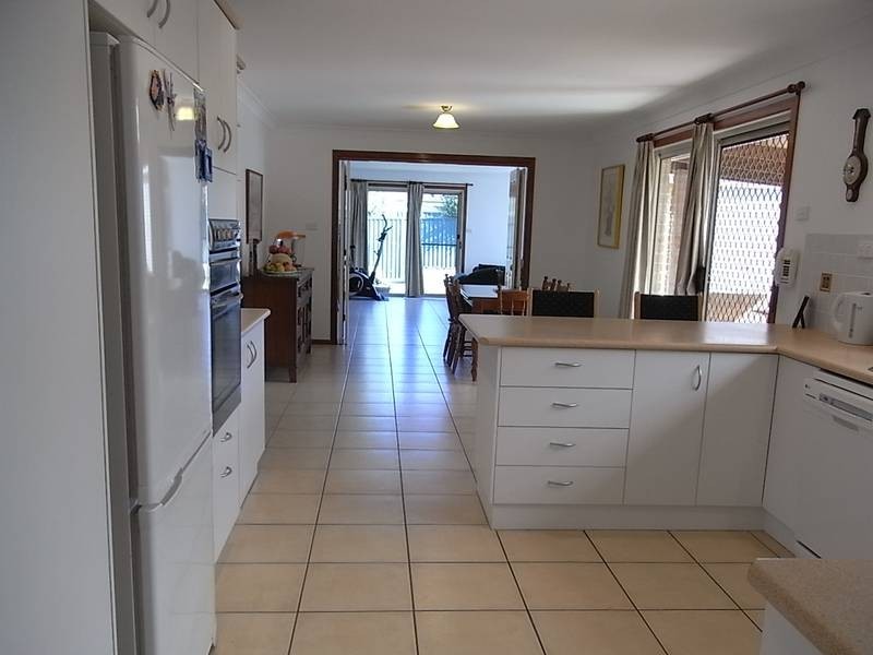 18 Huon Street, Callala Bay NSW 2540