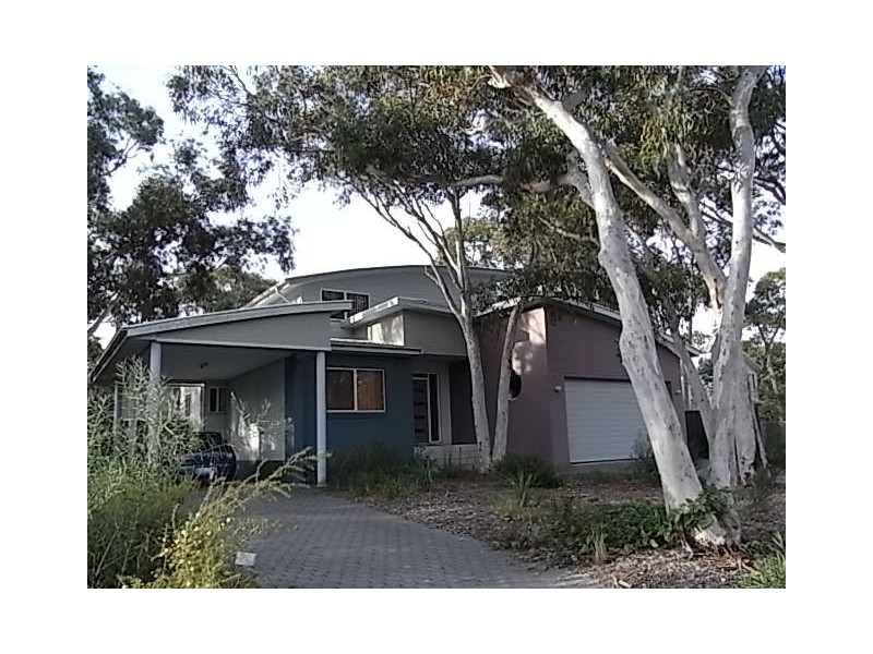 10 Sandlewood Cove, Callala Beach NSW 2540