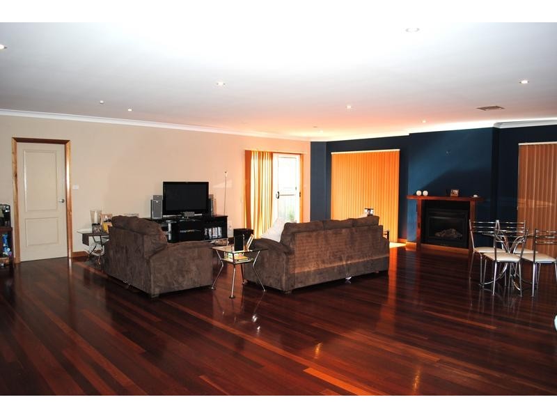 10 Sandlewood Cove, Callala Beach NSW 2540