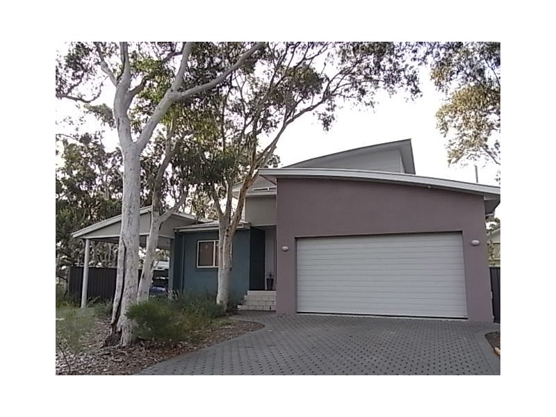10 Sandlewood Cove, Callala Beach NSW 2540