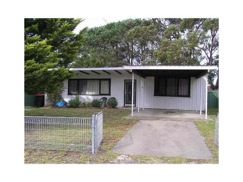 11 Verge Road, Callala Beach NSW 2540