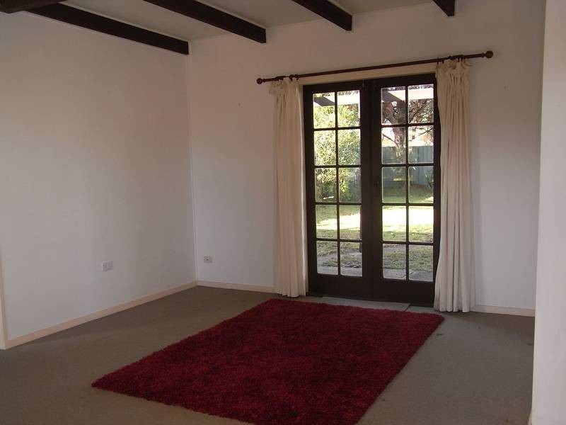 11 Verge Road, Callala Beach NSW 2540