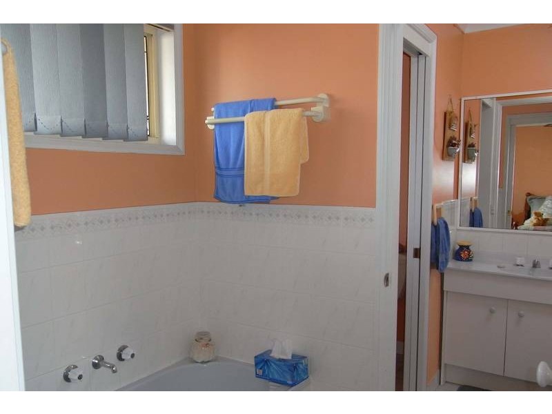 9 Stott Crescent, Callala Bay NSW 2540