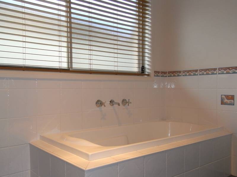 36 Stott Crescent, Callala Bay NSW 2540