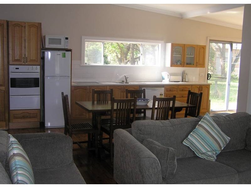 124 Quay Road, Callala Beach NSW 2540