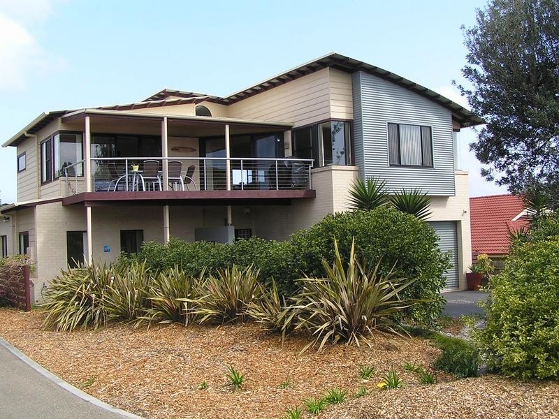 12 Vivian Way, Culburra Beach NSW 2540