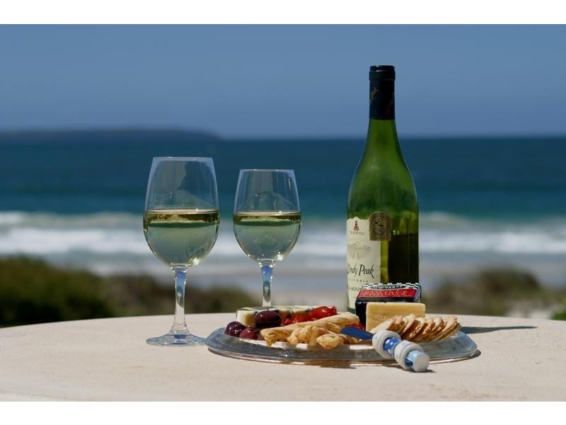 5 Quay Road, Callala Beach NSW 2540