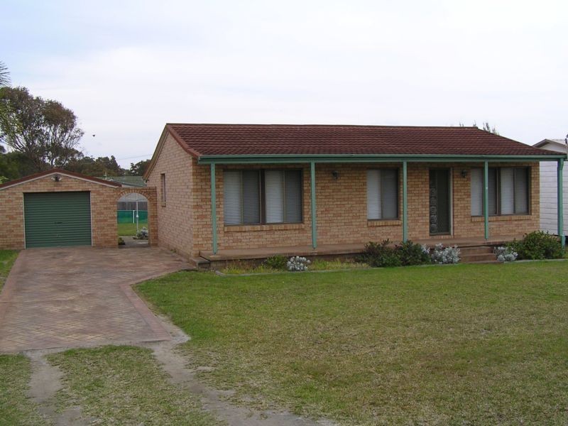 27 Penguin Head Road, Culburra Beach NSW 2540