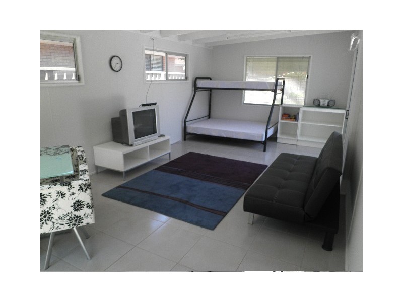 11 Queen Mary Street, Callala Beach NSW 2540