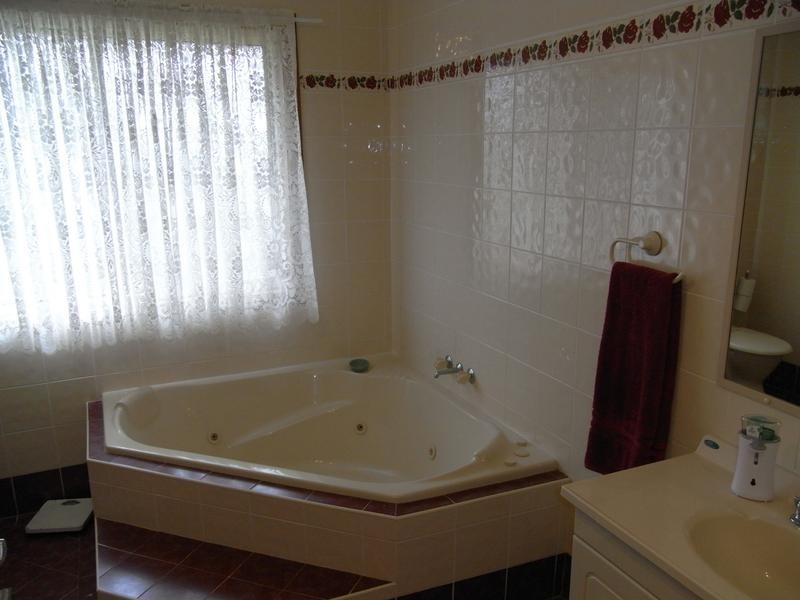 14 Tidy Close, Callala Bay NSW 2540