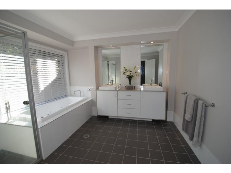 7 Donovan Close, Callala Bay NSW 2540