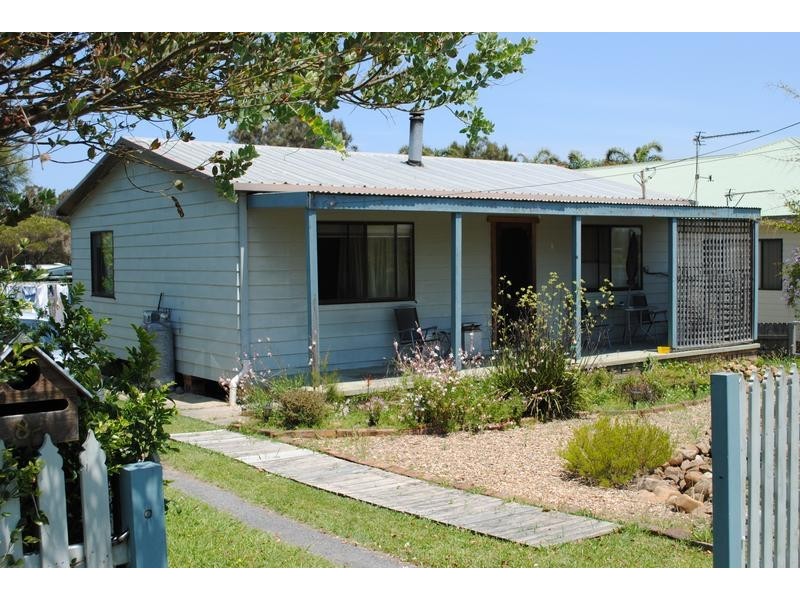 8 Wentworth Street, Culburra Beach NSW 2540