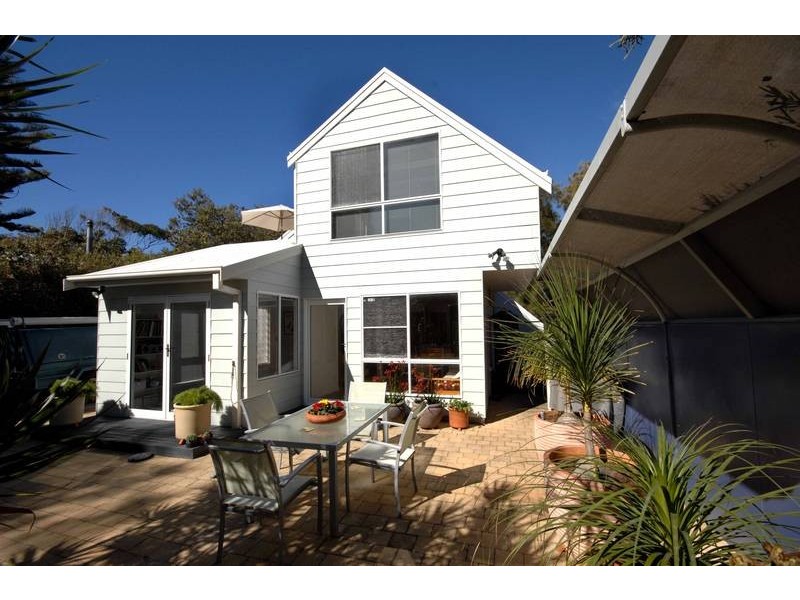 7 The Strand, Culburra Beach NSW 2540