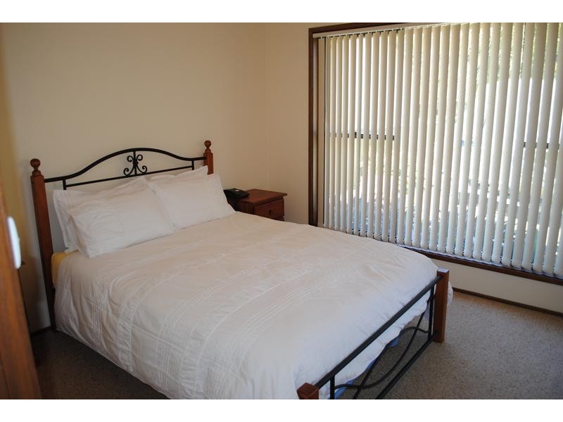 15 Orient Avenue, Orient Point NSW 2540