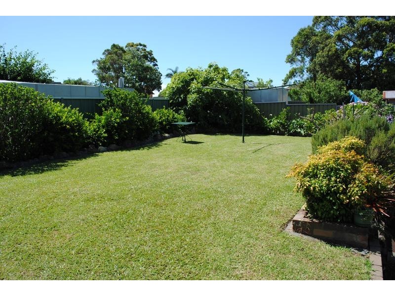 15 Orient Avenue, Orient Point NSW 2540