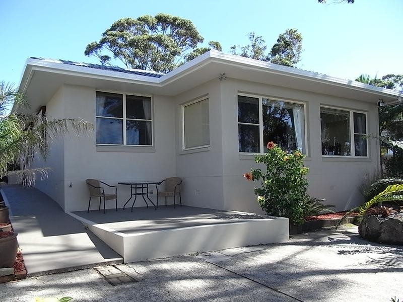 18 Boorawine Terrace, Callala Bay NSW 2540