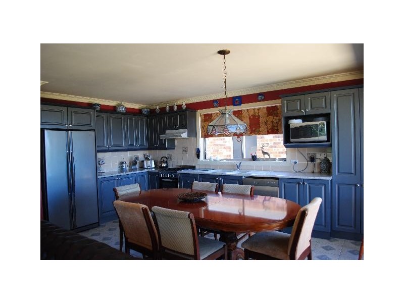 16 Greenway Road, Callala Beach NSW 2540