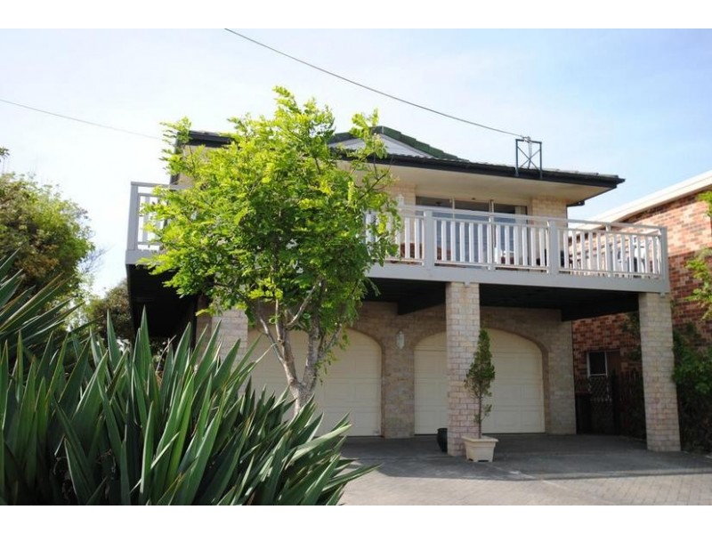 16 Greenway Road, Callala Beach NSW 2540
