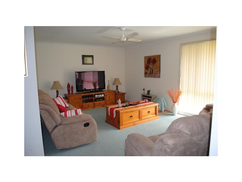 24 Stott Crescent, Callala Bay NSW 2540