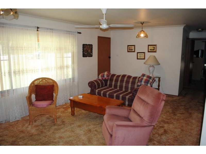 38 Park Row, Culburra Beach NSW 2540