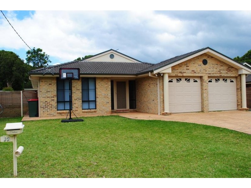 32 Bay Street, Callala Bay NSW 2540