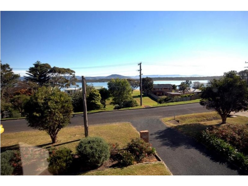 42 Orama Crescent, Orient Point NSW 2540