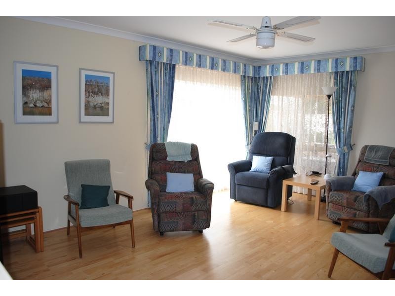 15 Hollingsworth Crescent, Callala Bay NSW 2540